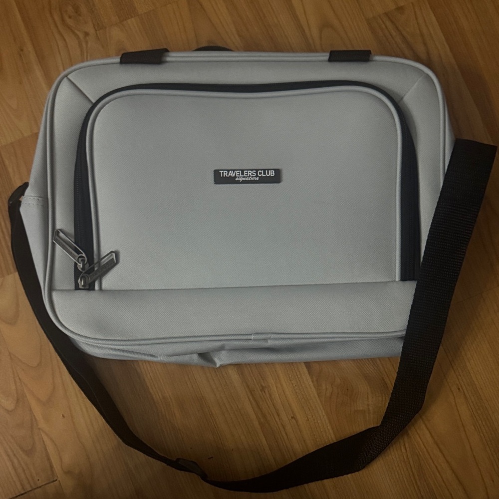 Light Grey Traveler’s Club Boarding Tote Travel Bag